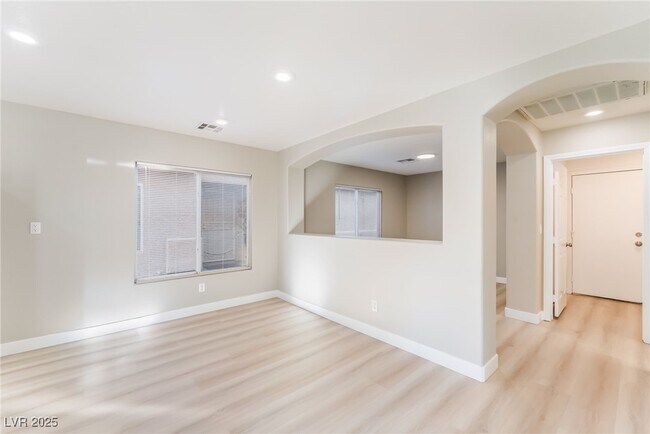 Foto del edificio - 2723 Mossy Oaks Ln