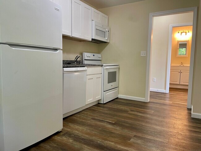 Building Photo - 29 Session St