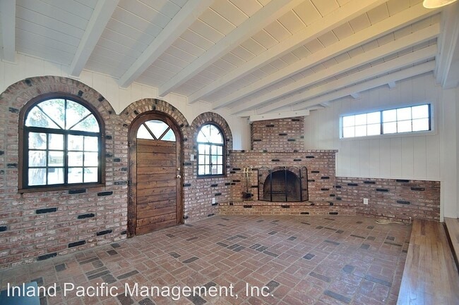 Building Photo - 2 br, 1 bath House - 1642 10th St.