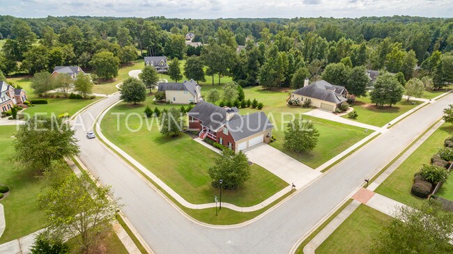 Foto del edificio - Beautiful brick front ranch