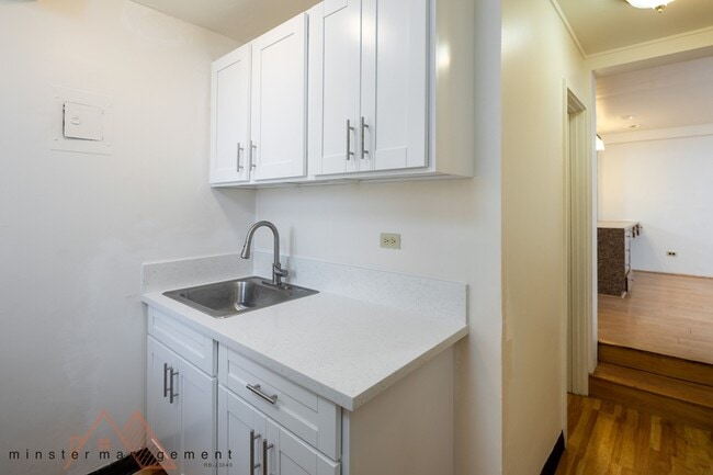 Foto del edificio - 1424 Ward Ave