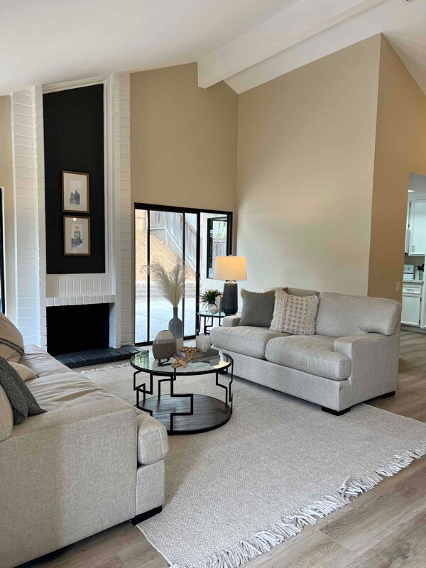 Building Photo - 16077 Blazewood Way