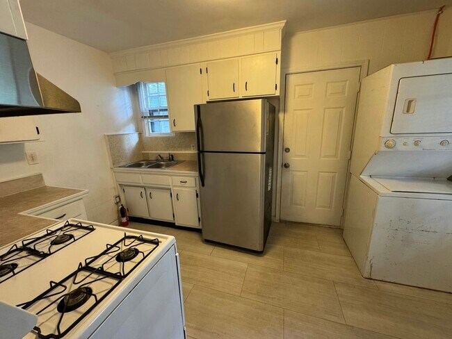Foto del edificio - 1128 E 53rd St