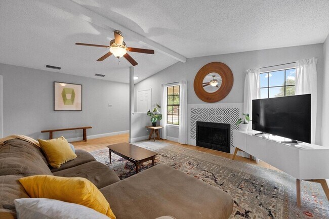 Foto del edificio - 8406 Copano Dr