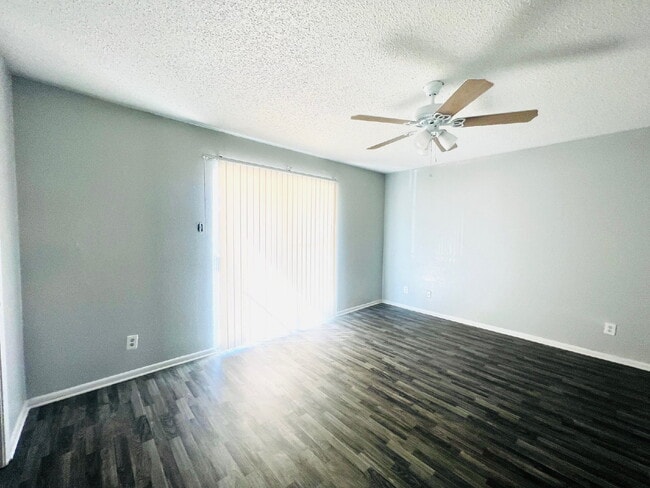 Foto del edificio - 6929 Timbercreek Dr