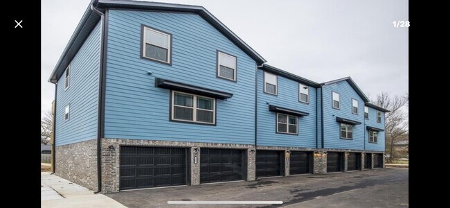 Photo - 1962 N Bourbon Dr Townhome