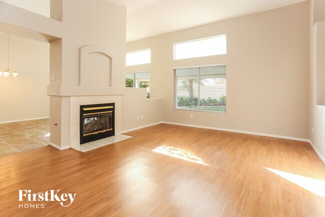 Building Photo - 4121 Palamos Dr