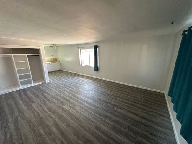 Building Photo - 2053 Eberlein Ave