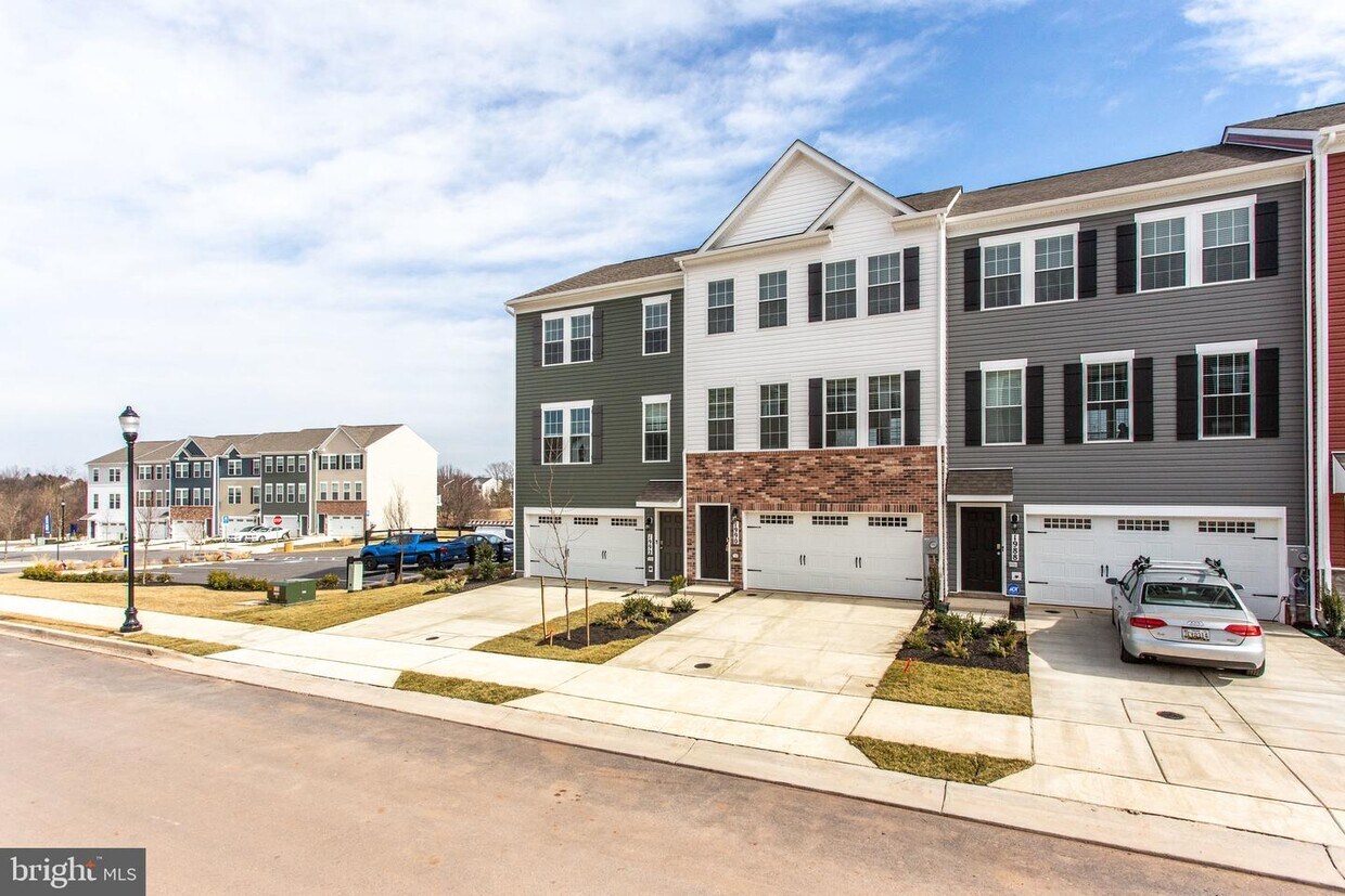 1990 Fauna Dr, Fort Detrick, MD 21702 Townhome Rentals in Fort