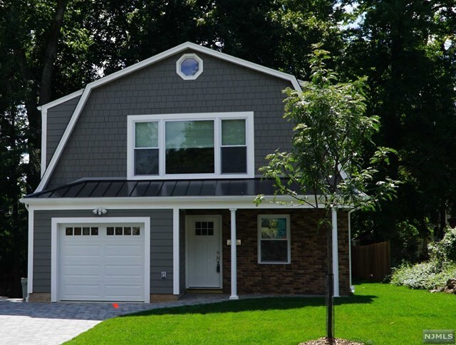 Primary Photo - 158 Newcomb Rd