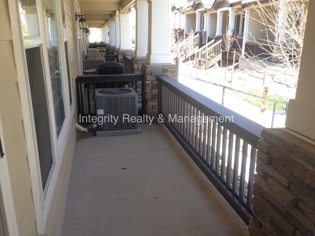 Building Photo - 1381 Royal Troon Dr