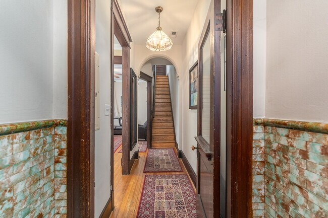 Foto del edificio - 1308 Potomac Ave SE