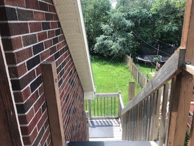 Photo du bâtiment - 25-25 Meinzinger Ave