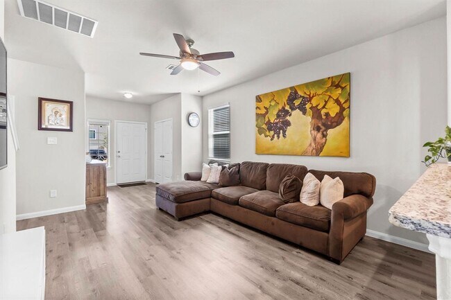 Foto del edificio - 2519 Steelhead Dr