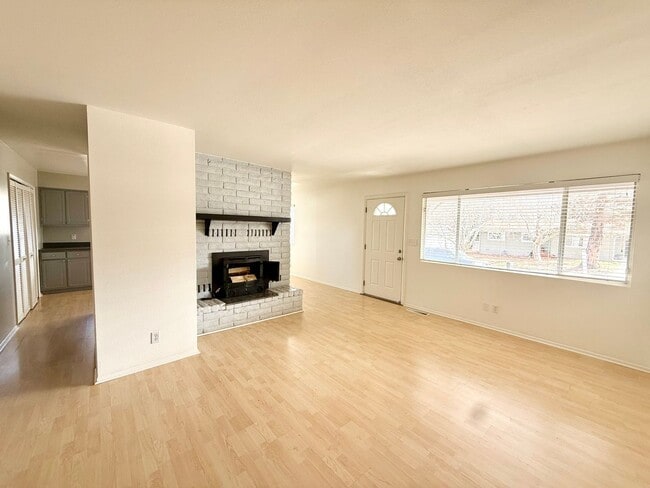 Foto del edificio - Pet Friendly home centrally located in Prescott...moments from downtown!