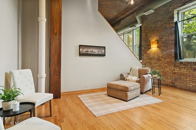 Foto del edificio - 2510 N Wayne Ave