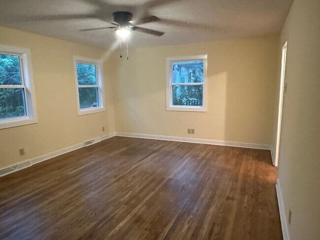 Foto del edificio - 3BR, 1BA Ranch Style Home in Durham