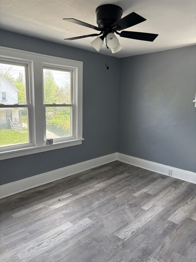 Building Photo - Section 8 Accepted!