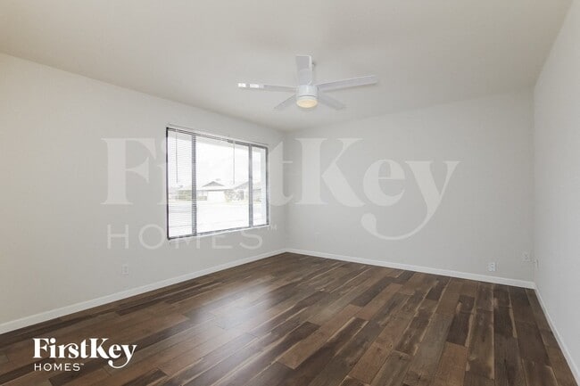 Building Photo - 10843 N 45th Ave