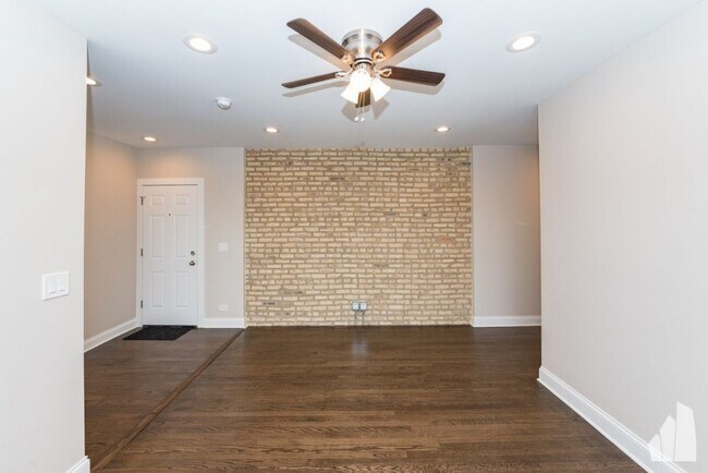Foto del edificio - 1434 W Farragut Ave