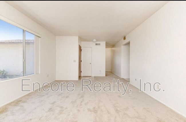 Building Photo - 10420 Greenford Dr