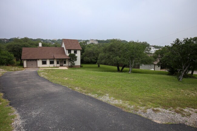 Foto del edificio - 708 Cowal Dr S