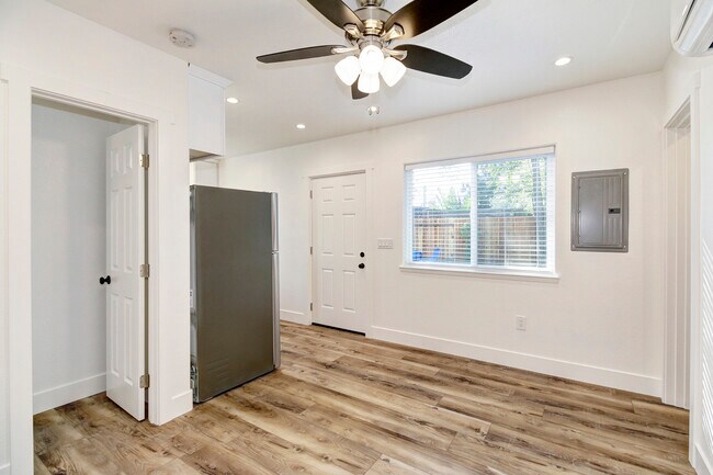 Foto del edificio - 5206 Q St