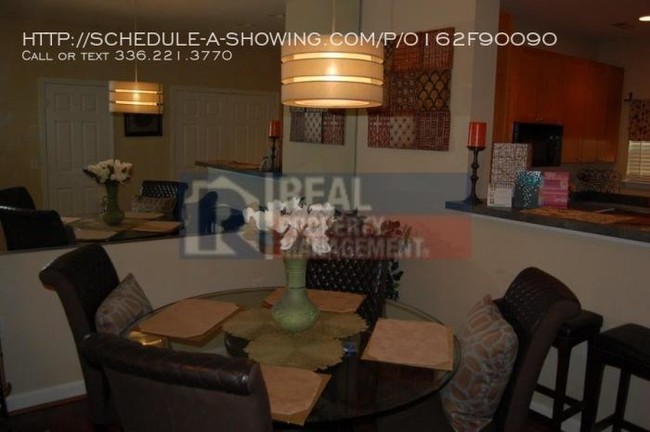 Foto del edificio - 2 bedroom in Greensboro NC 27410