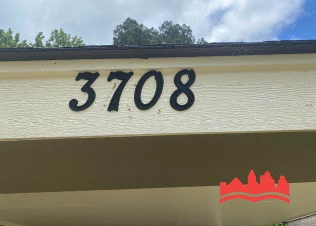 Foto del edificio - 3708 St Elmo Ave