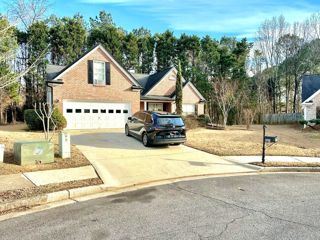 Building Photo - 405 Haverford Run Ct