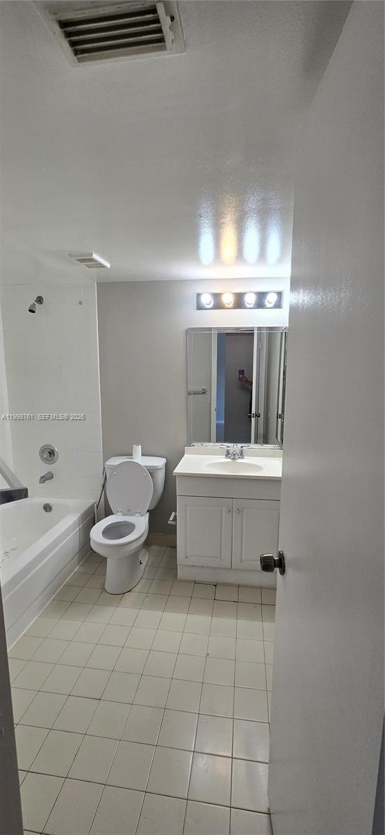 Foto del edificio - 8901 Wiles Rd