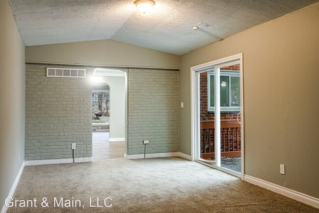 Building Photo - 3 br, 2 bath House - 16834 Rosemont Ave.