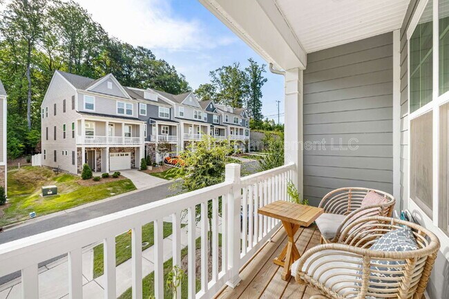 Building Photo - 10252 Glenmere Crk Cir