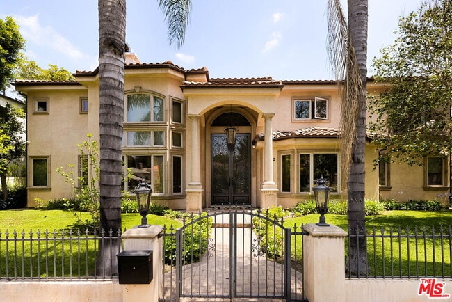 Building Photo - 4822 Valjean Ave