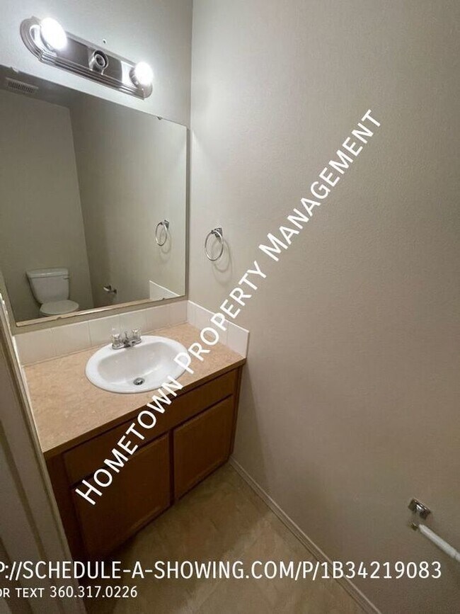 Foto del edificio - 4 Bedroom in West Olympia - Available NOW!