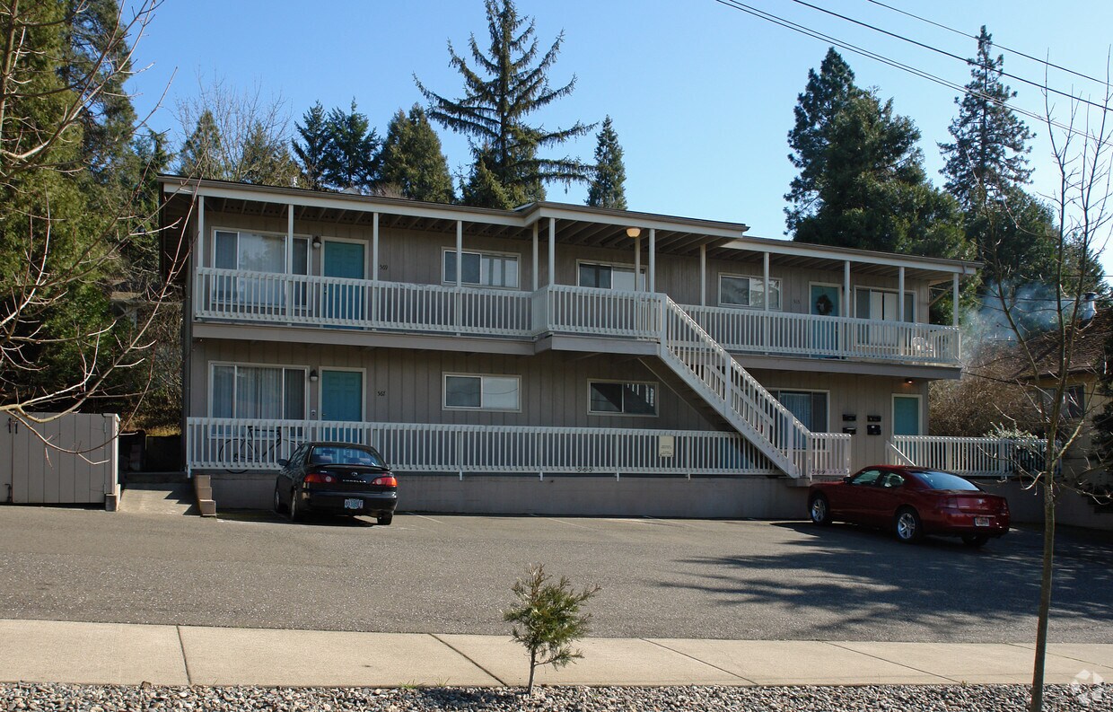 Building Photo - 565 NE Casper St