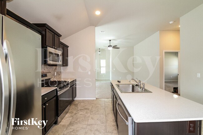 Foto del edificio - 19708 Forsythe Dr