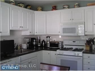 Building Photo - 2 br, 2 bath House - 1808 Cypress Lane