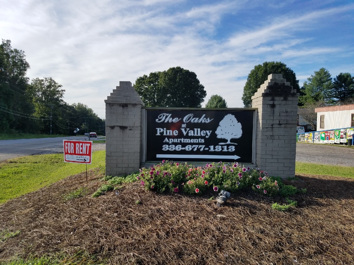 Primary Photo - 121 Pine Valley Dr