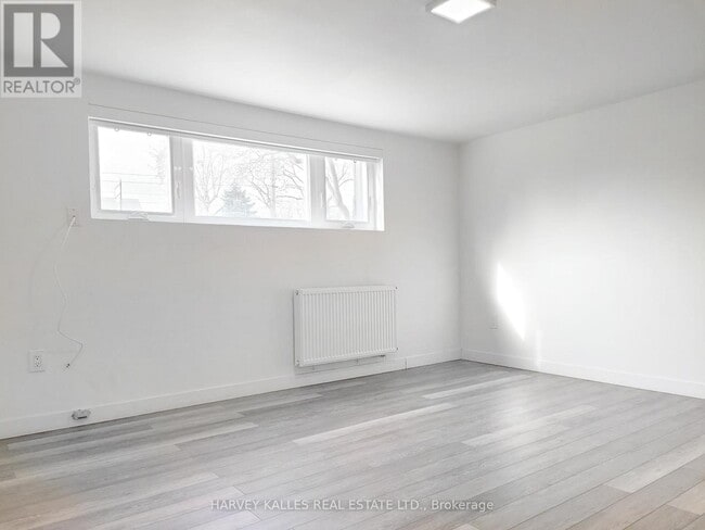 Building Photo - 521 Browns Line