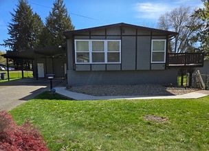 Building Photo - 1335 Bradley St