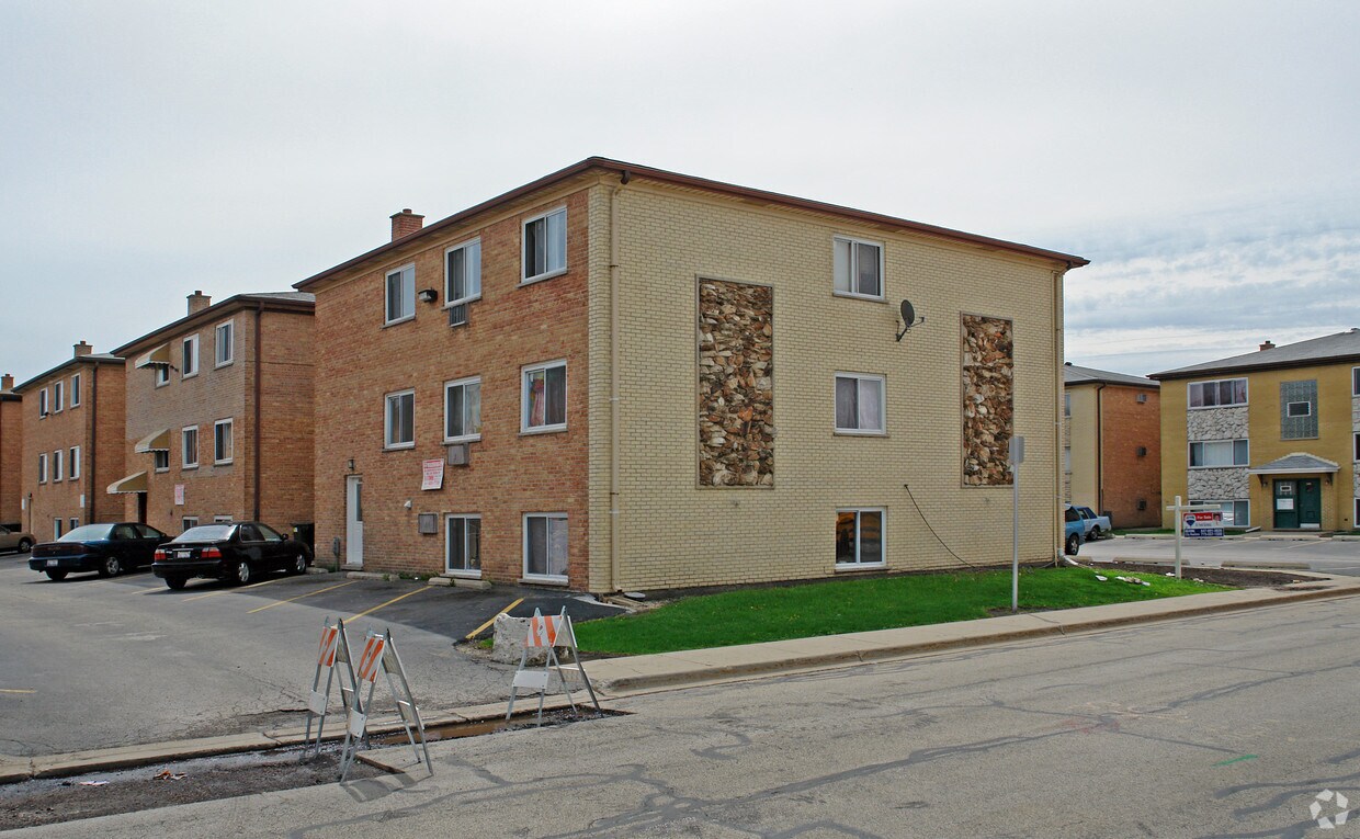Foto del edificio - 10490 Betty Ct