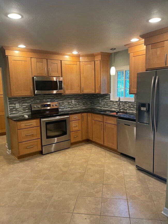 Foto del edificio - RIVER OAKS- WILMINGTON ISLAND-