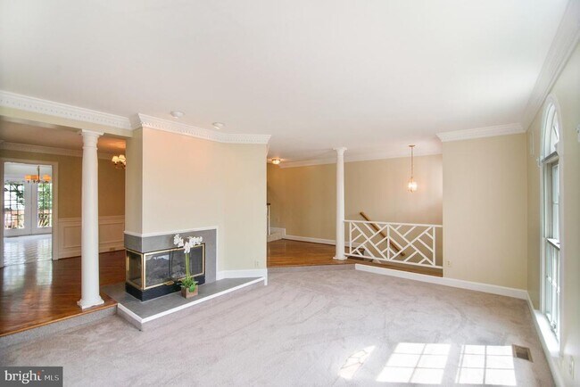 Building Photo - 8188 Madrillon Ct