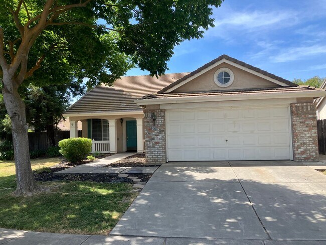 Building Photo - 3 Bedroom 2 bathroom Home for Rent