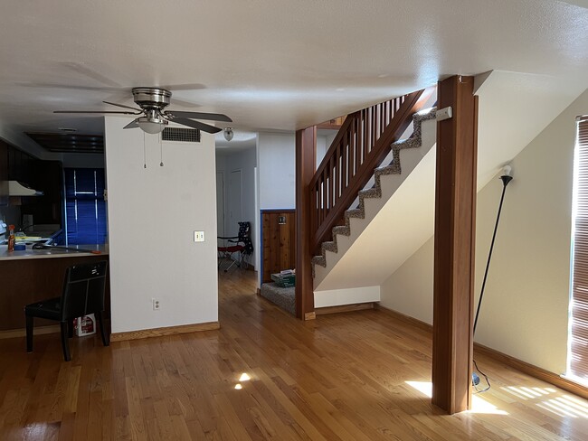 Building Photo - 7218 Willowwest Ct