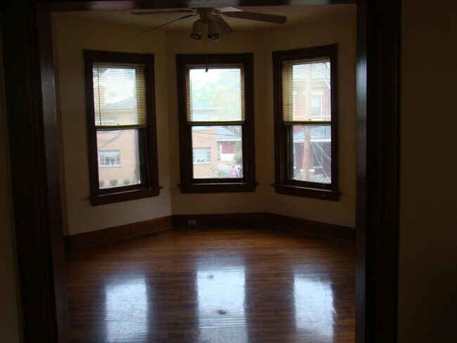 Foto del edificio - 21 Wallace Ave