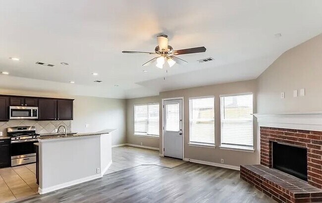 Foto del edificio - 1813 Sparrow Ln