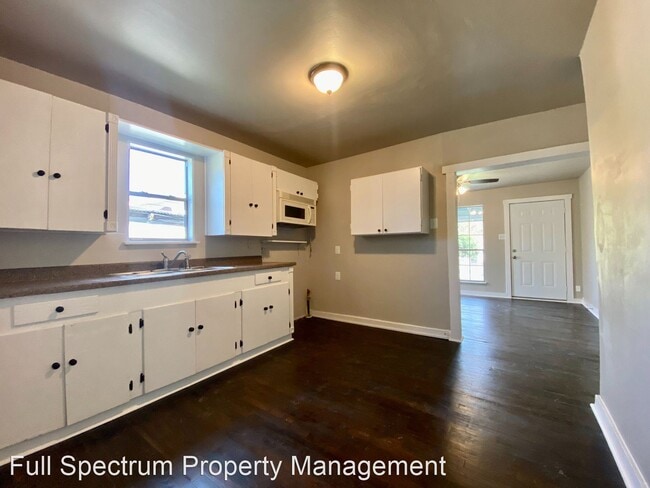 Building Photo - 3 br, 1 bath House - 541 N San Gabriel Ave