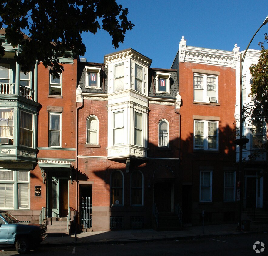 Foto principal - 106 N 8th St
